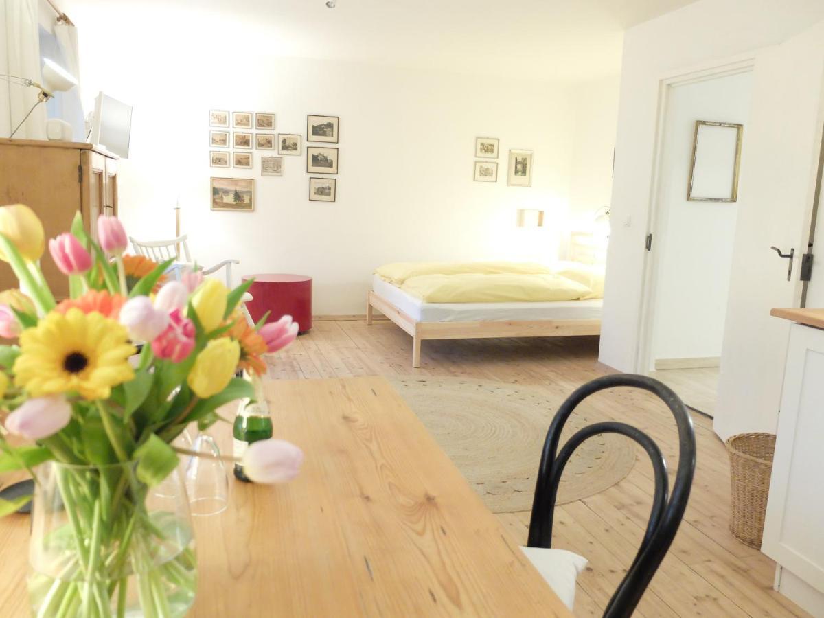 Gartenstudio-Apartment Tausendfreund - Adults Only - Am Chiemsee Breitbrunn am Chiemsee Exteriör bild